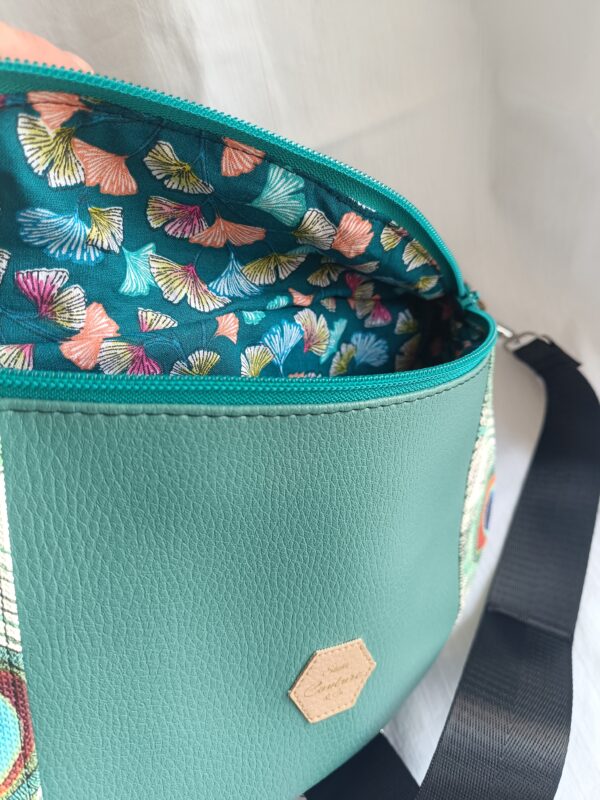 Sac banane en similicuir style années 90, fabrication artisanale dans le Nord de la France