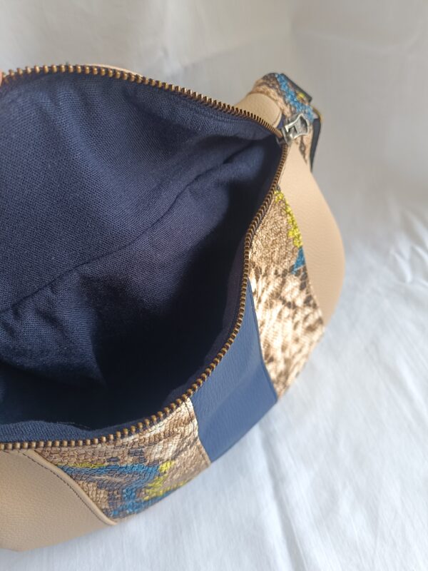 Sac banane en similicuir style années 90, fabrication artisanale dans le Nord de la France